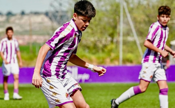 Barcelona Faces Competition for 14-Year-Old Wonderkid Gui Ruck